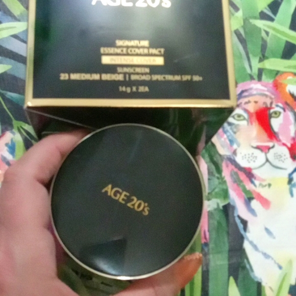 Age 20's signature essence cover pact intense cover - Picture 1 of 4